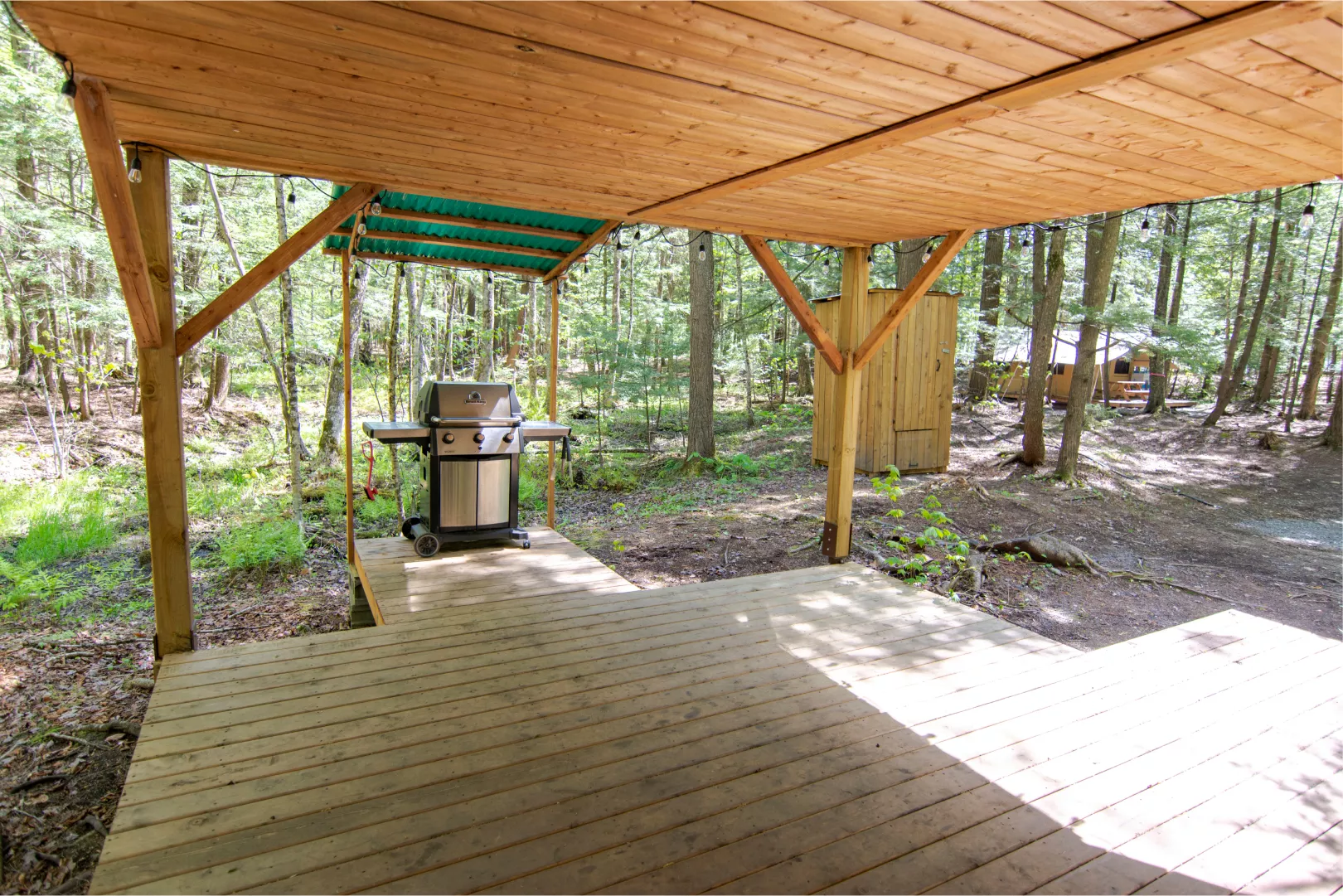 Image 07 - Prêt à camper - Tente dans les arbres - Camping Lac Magog